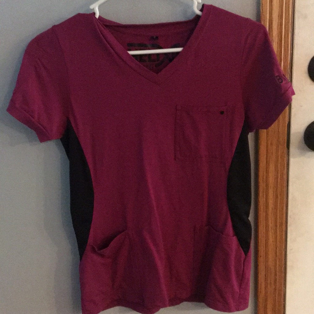 Benefit helix scrub top